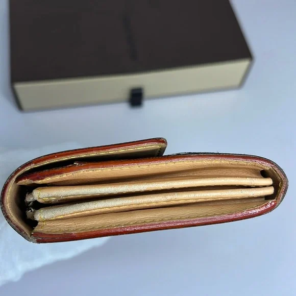 Louis Vuitton Black Multicolor Mini Monogram Sarah Wallet - Picture 4 of 16